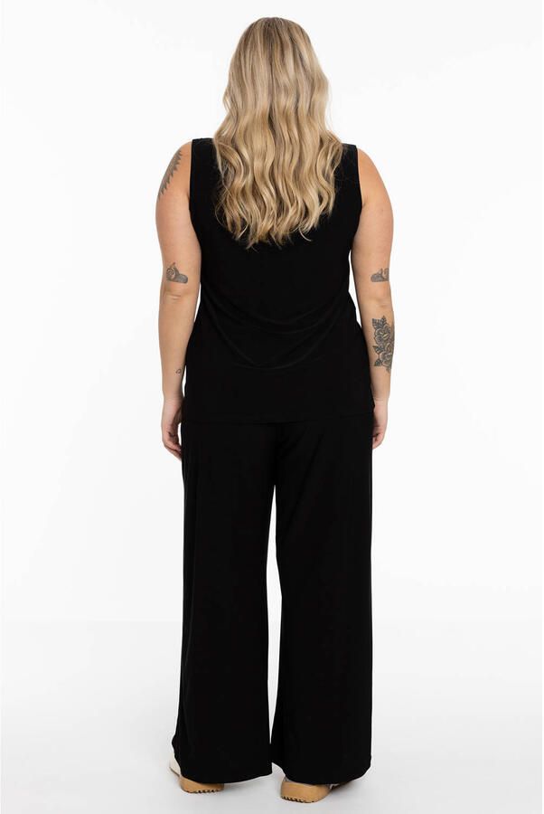 YOEK loose fit broek DOLCE van travelstof zwart