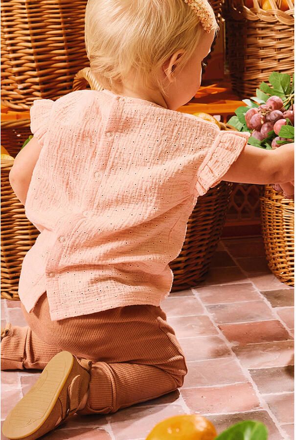 Z8 newborn top Olimpia met ruches en broderie roze