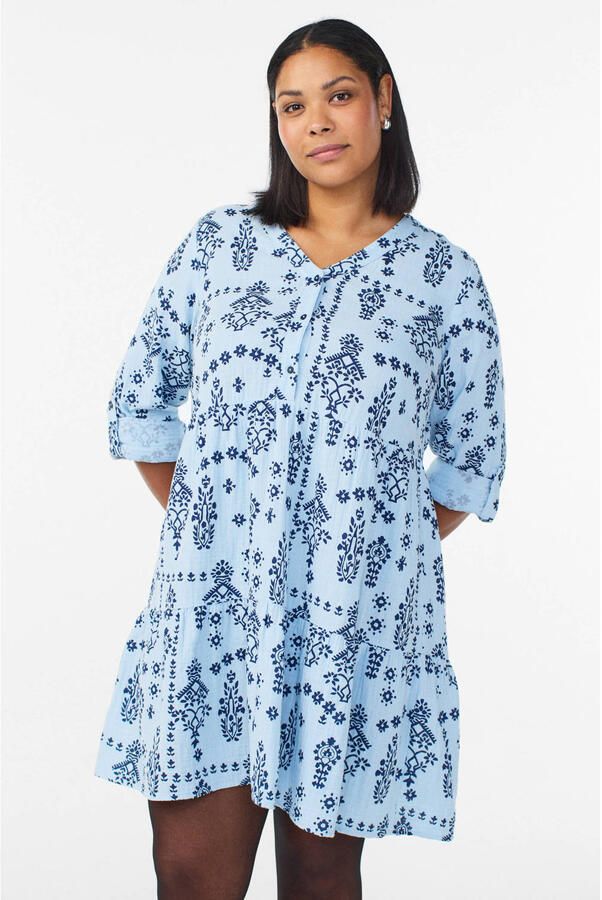 Zizzi korte zomerjurk met all over print lichtblauw