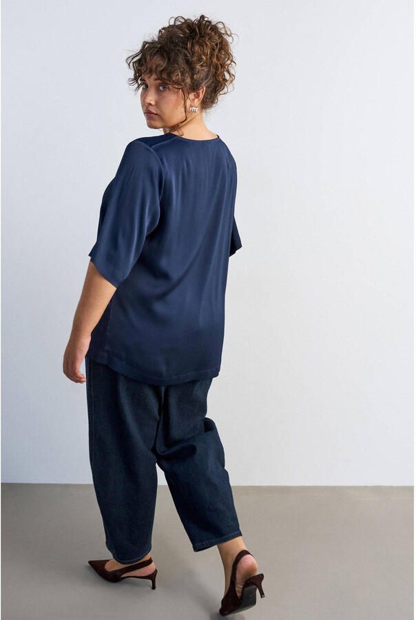 Zizzi Plus Size satijnen top donkerblauw - Foto 2