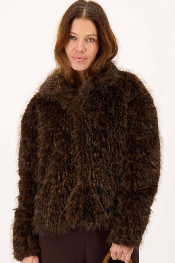Zusss faux fur jas met panterprint bruin
